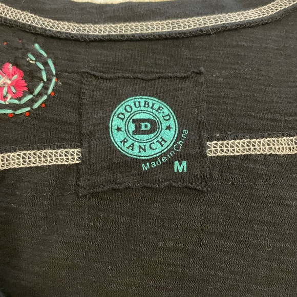 Double D Ranchwear embroidered jeweled sleeveless top medium - Picture 6 of 9
